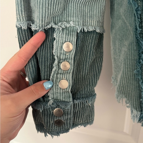 POL Corduroy Shacket - Picture 4 of 4